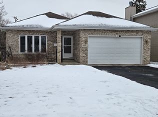 3617 Peoria St, Steger, IL 60475