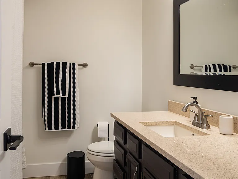 389 Lake Park Dr — Photo 23