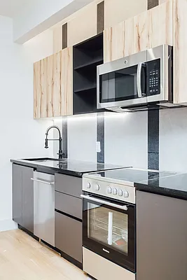 Rented by Nooklyn NYC LLC | media 8