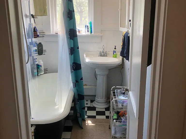 461 N Highland Ave NE #12 — Photo 7