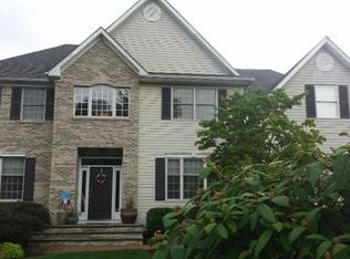 4 Sonoma Ct, Old Bridge, NJ 08857