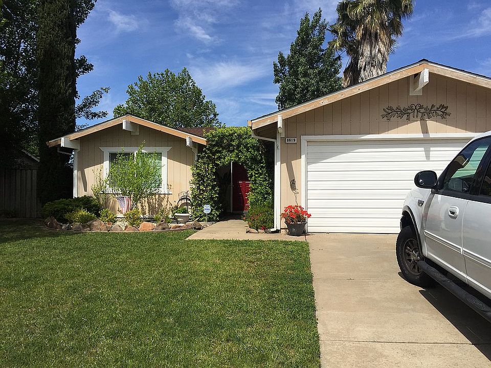 2nd image of 8619 Imran Woods Cir