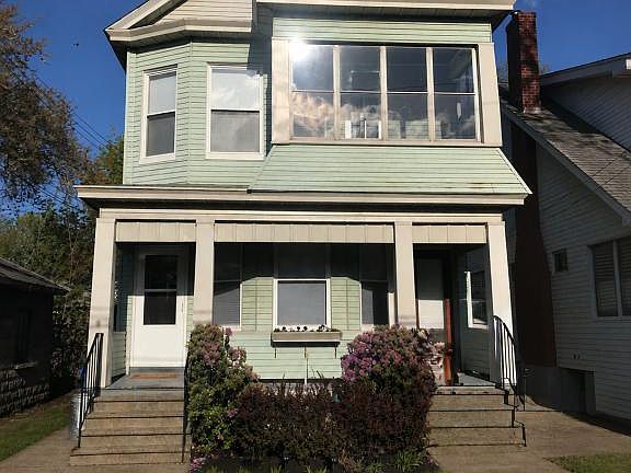 2nd image of 52 Grove Ave