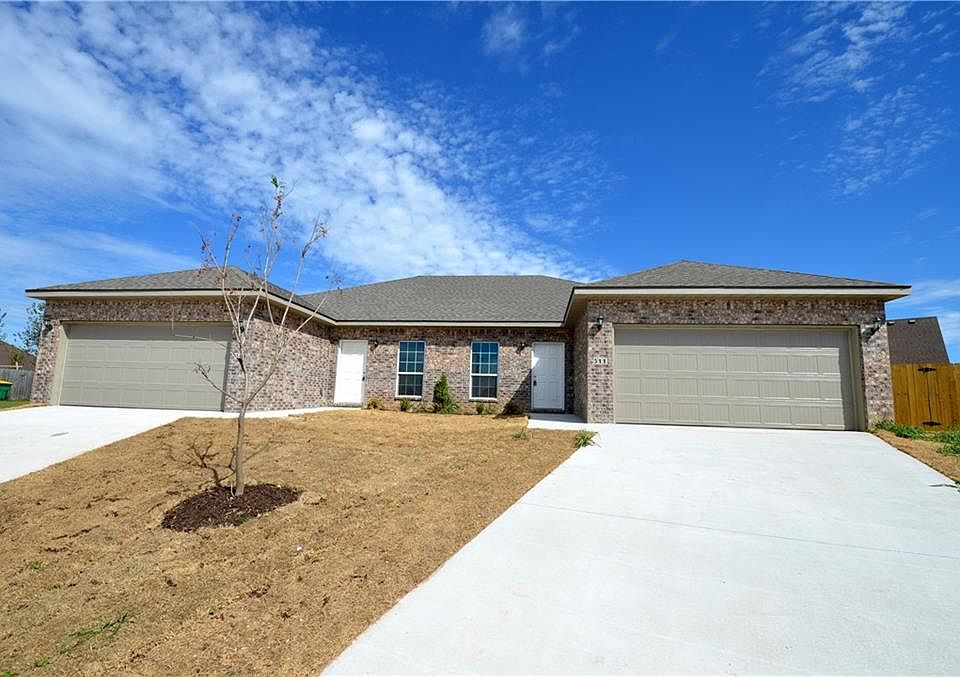 1st image of 860 Oakwood Ct