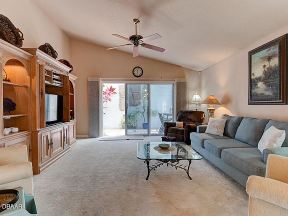 4th image of 1805 Eagle Crest Dr