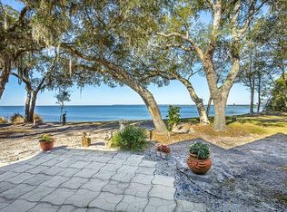 41 S Bay Shore Dr, Eastpoint, FL 32328