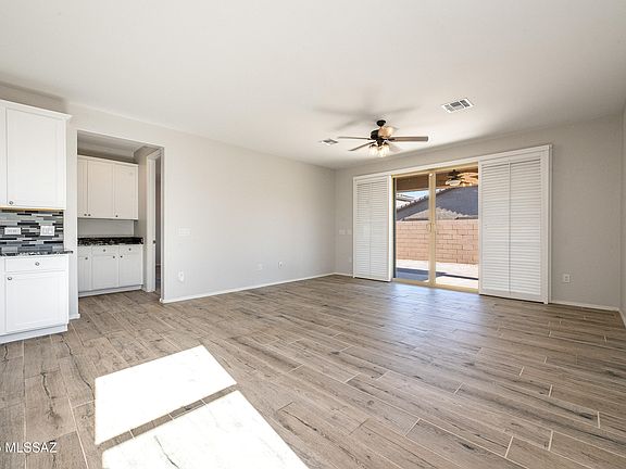 3rd image of 7821 S Wolf Creek Dr