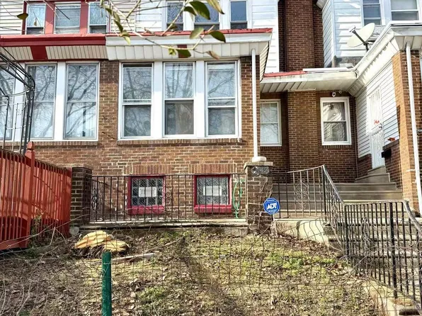 5142 Mebus St, Philadelphia, PA 19124