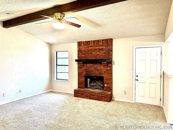 5th image of 108 W South Park St
