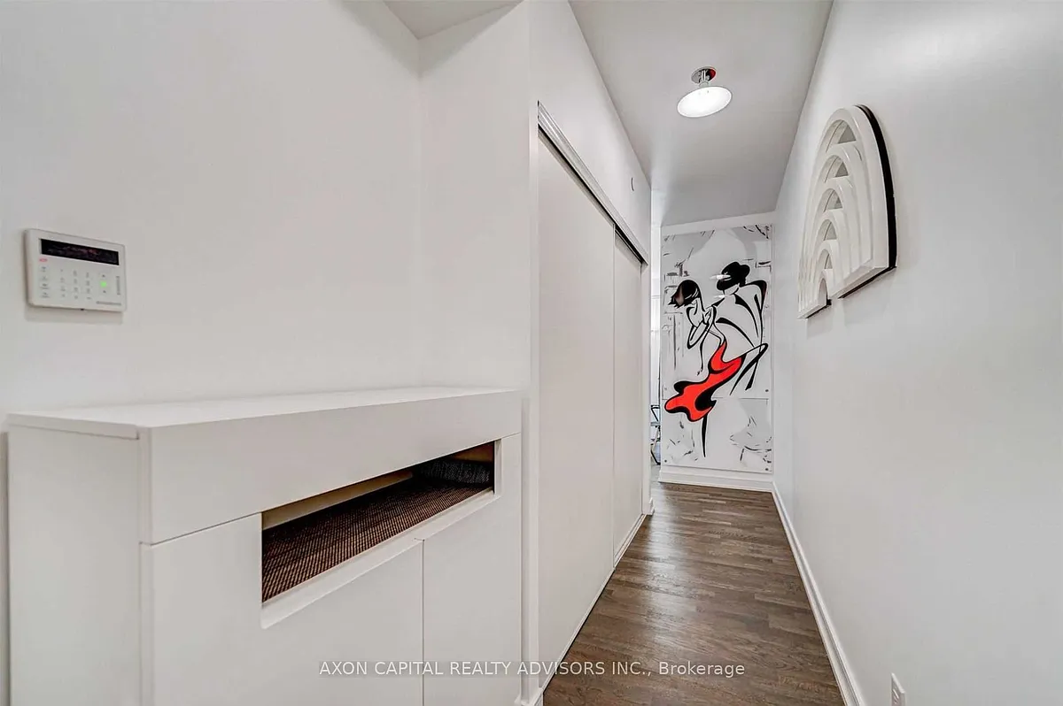 Photo 2 of 22 - 57 Saint Joseph St #1810 - Toronto, ON Building Photo - 57 Saint Joseph St #1810