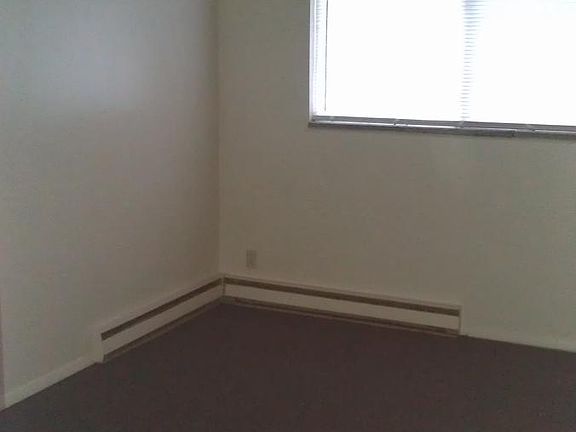 5th image of 450 Sibley Blvd