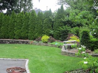 93 Overlook Rd, Montclair, NJ 07043