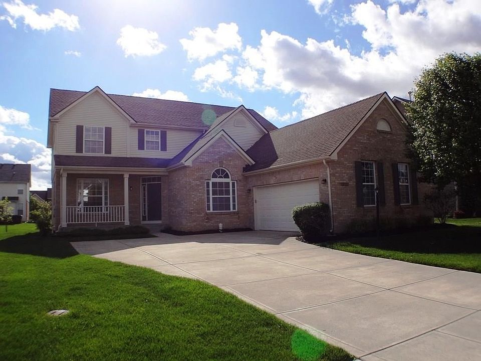 1st image of 8715 N Autumnview Dr