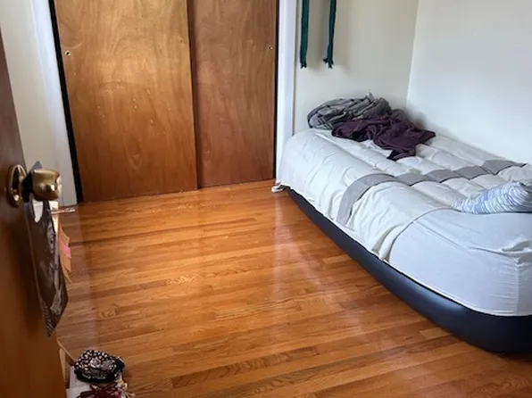 42-29 Newtown Road image 11 of 12