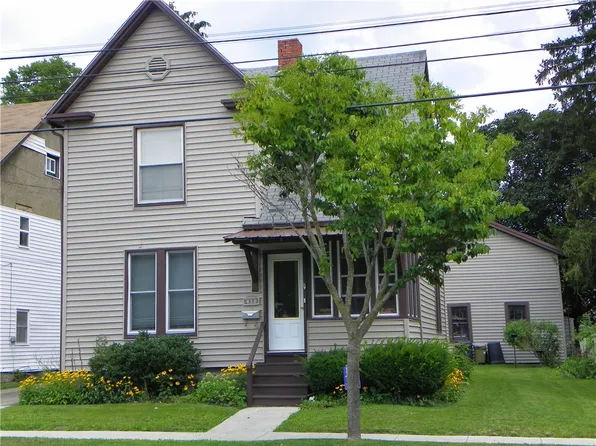 105 Pine St, Bath, NY 14810