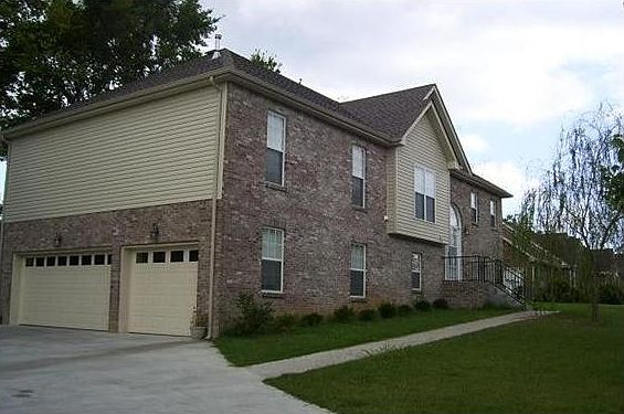 2nd image of 1338 Ambleside Dr