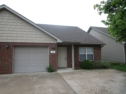 605-607 Glenstone Dr. Photo 1