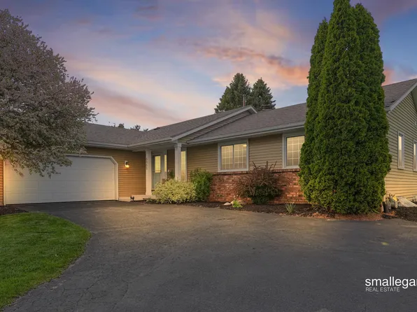 6968 Camino Del Rey Dr NE, Rockford, MI 49341