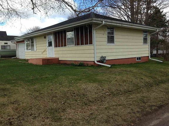 2nd image of 504 Roosevelt Ave