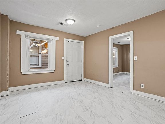 5th image of 617-619 Newton Ave