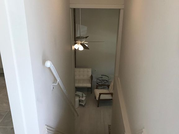 5th image of 820 Joseph St