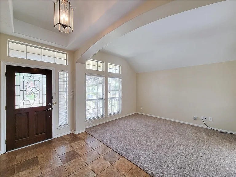 25219 Piney Heights Ln — Photo 3