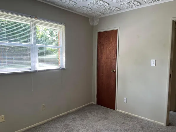 2929 Landon Dr, Columbus, OH 43209