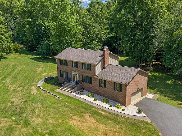 6 Roseville Ct — Photo 45