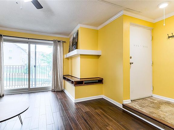 5th image of 3602 Gillham Rd #4