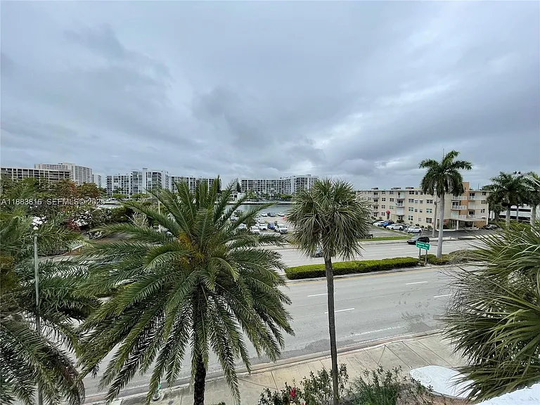 2751 S Ocean Dr #1204S — Photo 73
