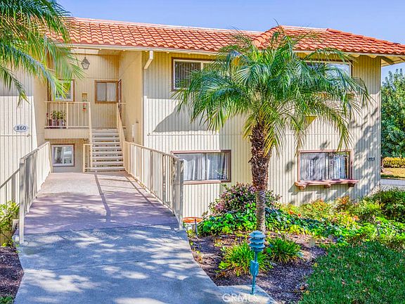 2nd image of 860 Ronda Mendoza Unit D