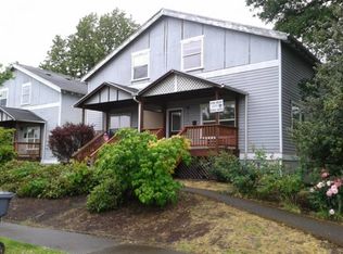 8432 N Chautauqua Blvd, Portland, OR 97217