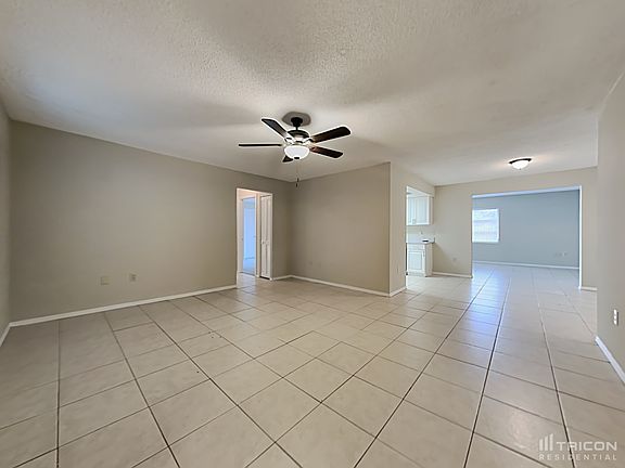 3rd image of 2457 E Burr Oak Ct