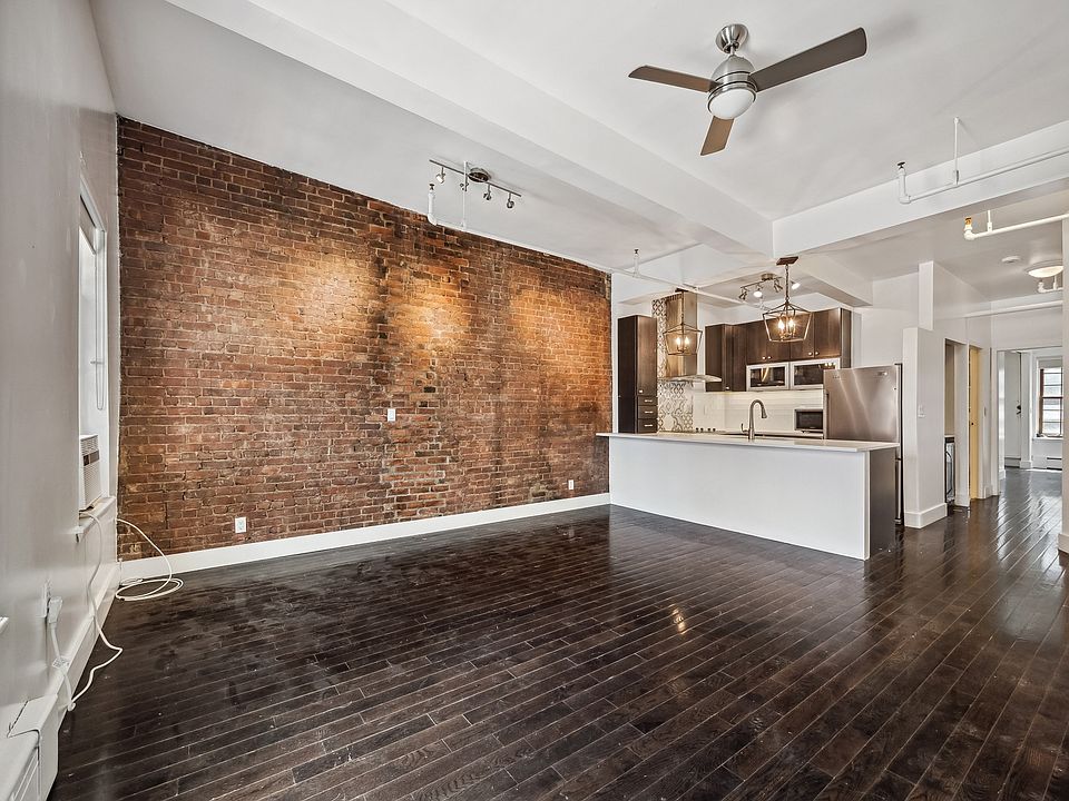 1st image of 852 10th Ave #4