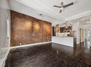 852 10th Ave #4, New York, NY 10019