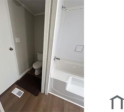5th image of 1716 Gilmore St #1716