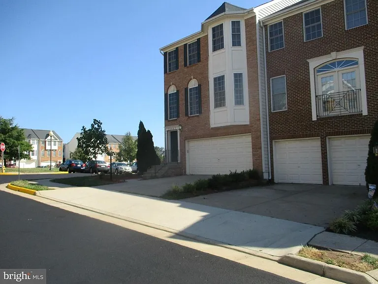 12005 Kemps Landing Cir — Photo 5