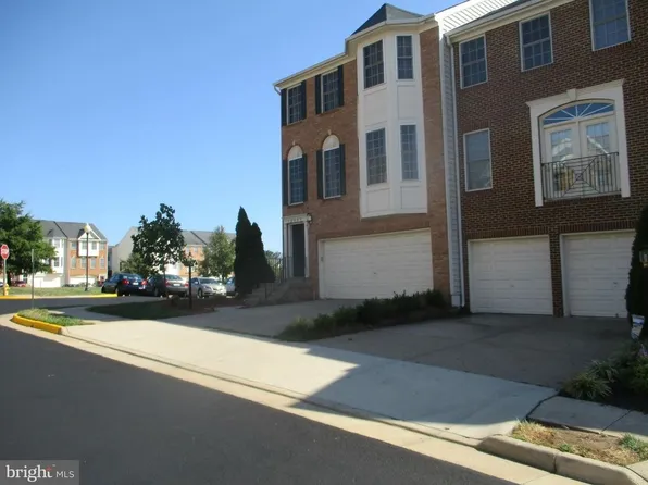12005 Kemps Landing Cir, Manassas, VA 20109
