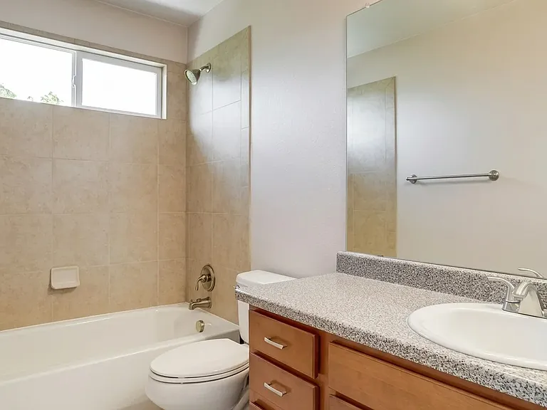 1395 E 100th Ln — Photo 27