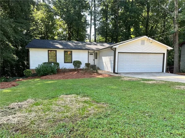 5148 Falconwood Ct, Norcross, GA 30071