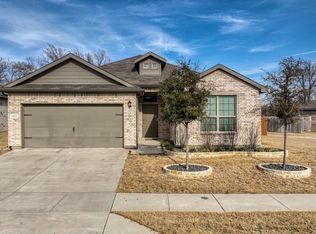 9224 Red Brush Trl, Fort Worth, TX 76131