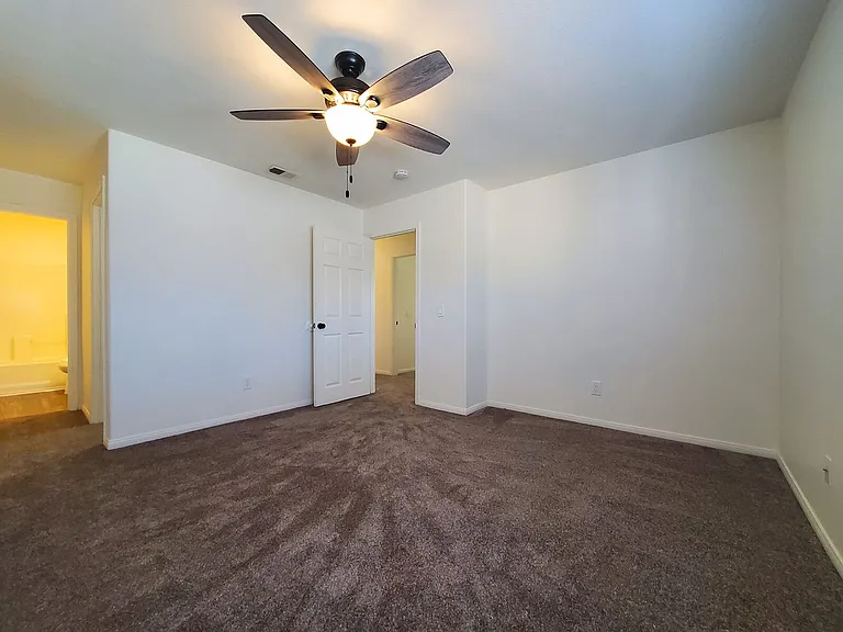 Palm Villas Apartments — Photo 19