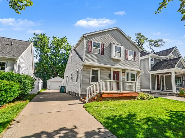 1539 Cole St, Birmingham, MI 48009