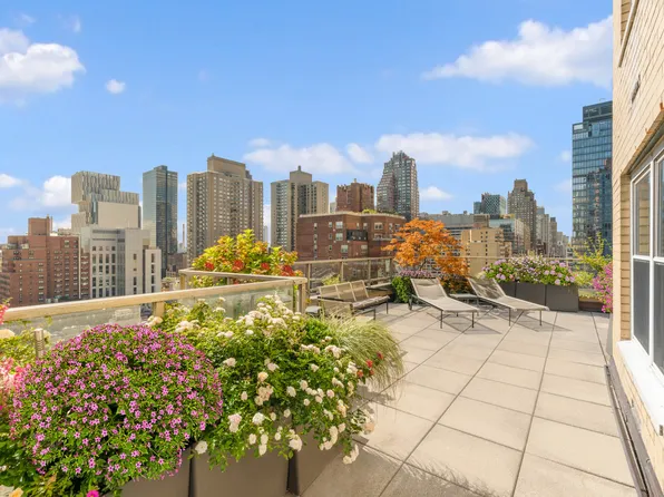 370 East 76th Street image 1 of 20