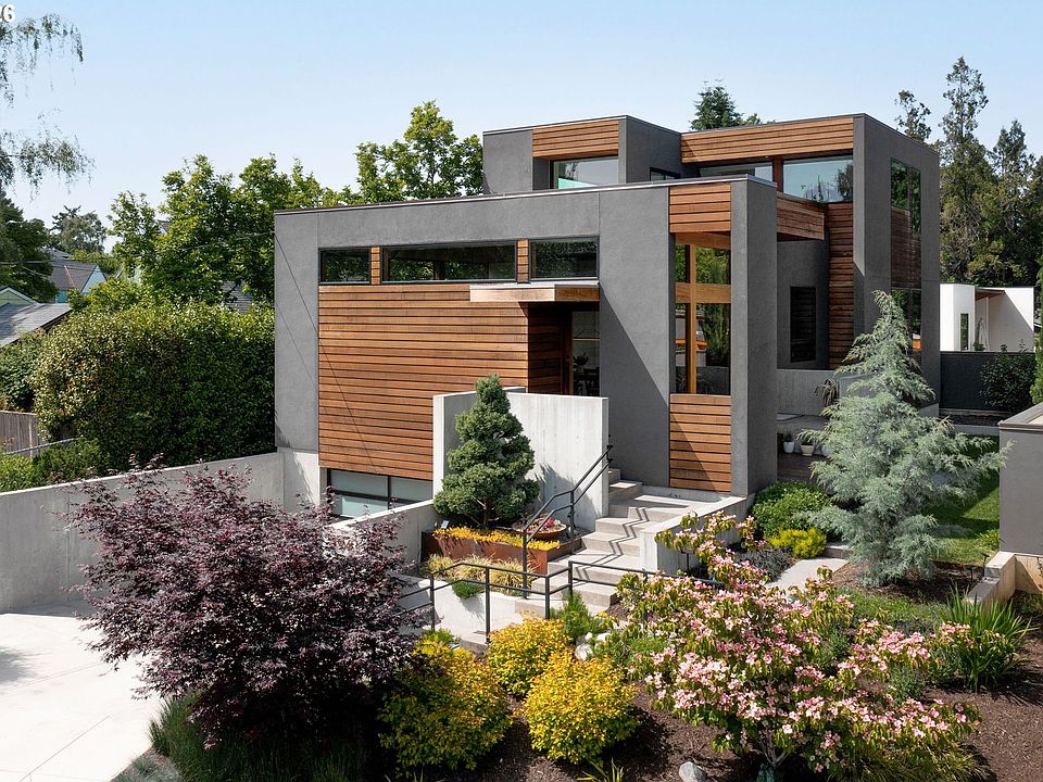 1st image of 3961 SE Berkeley Way