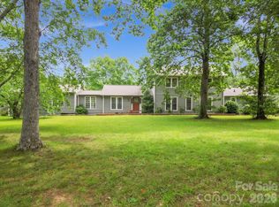 412 Smith Rd, Landrum, SC 29356