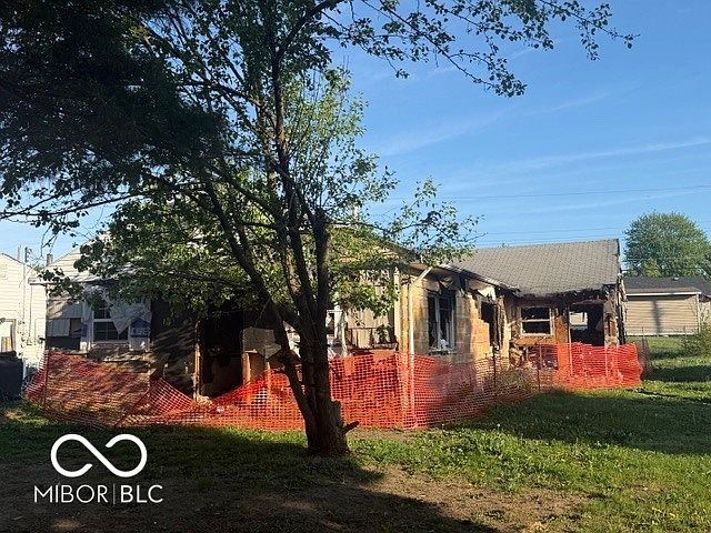 2nd image of 2226 N Admiral Dr