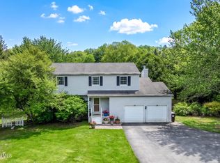 241 Van Aernem Rd, Malta, NY 12020