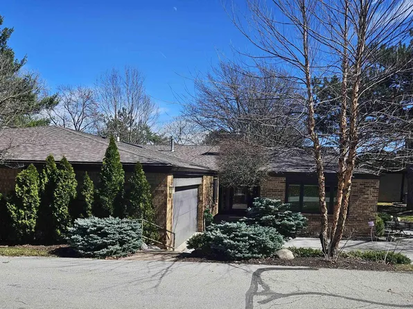 1311 N 98th Ct, Omaha, NE 68114