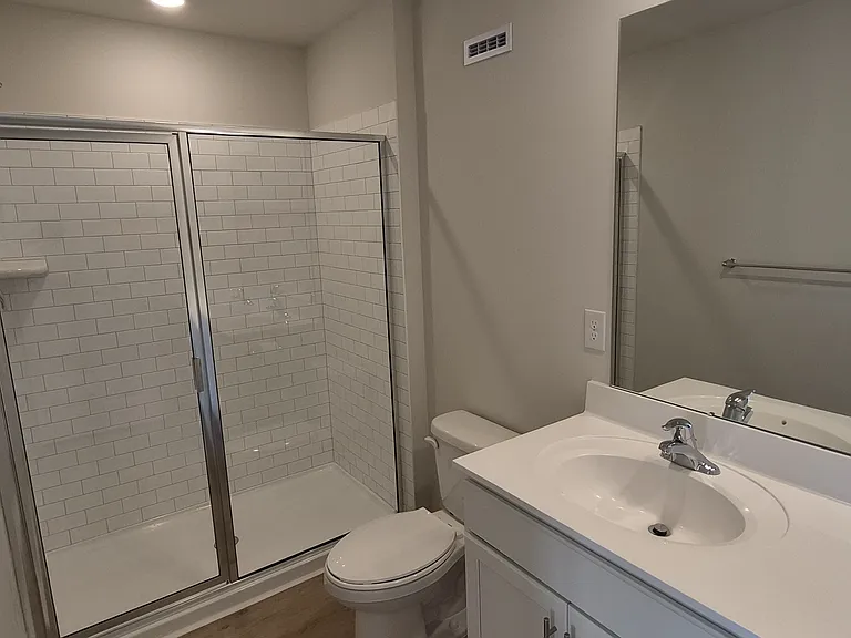 18 Reagan Dr — Photo 12